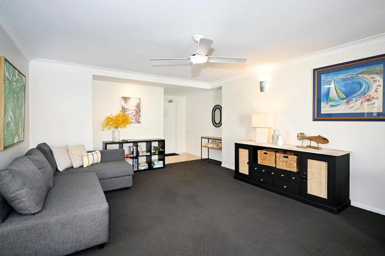 Stylish 2 B/R Kings Beach Apartment Caloundra Australia