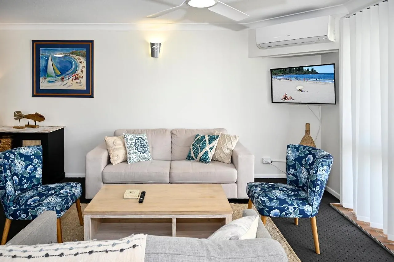 Stylish 2 B/R Kings Beach Apartment Caloundra Australia