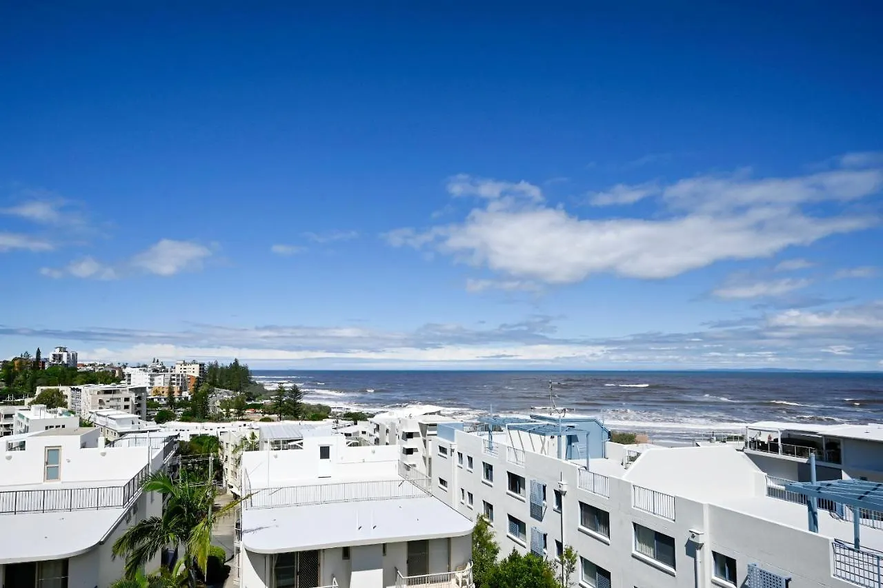Stylish 2 B/R Kings Beach Apartment Caloundra 0*,
